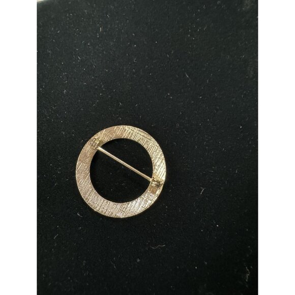 Vintage Round Green Enamel & Gold-Tone Brooch - Picture 2 of 3